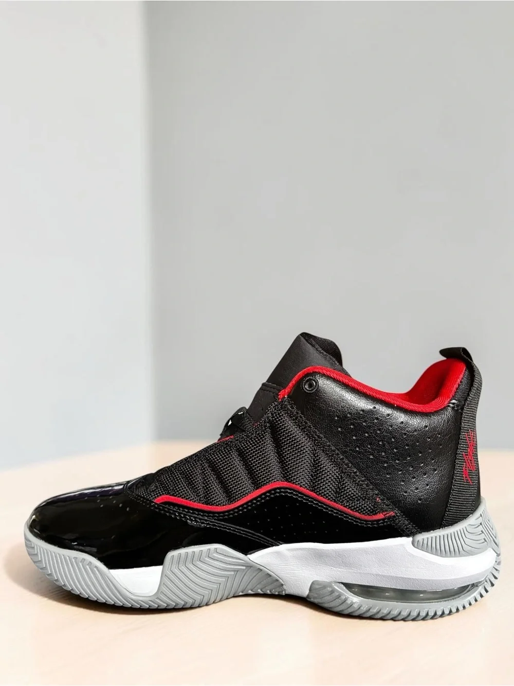 Nike Air Jordan Stay Loyal “Bred”  Grade School Size 7Y Brand New